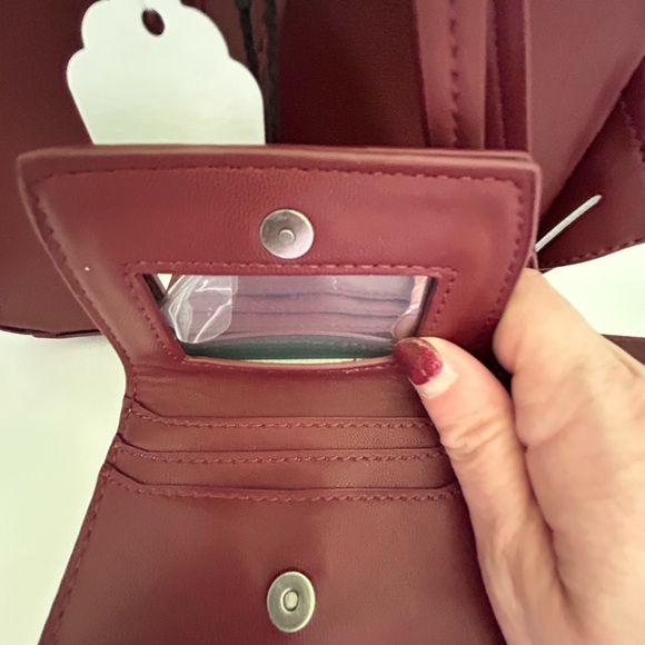 BNWT Steve Madden  Backpack with CC holder,  front pocket and adjustable straps - Picture 5 of 11